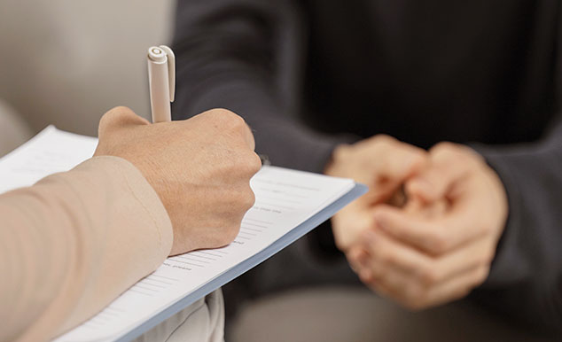 Medical consultation for regenerative knee solutions